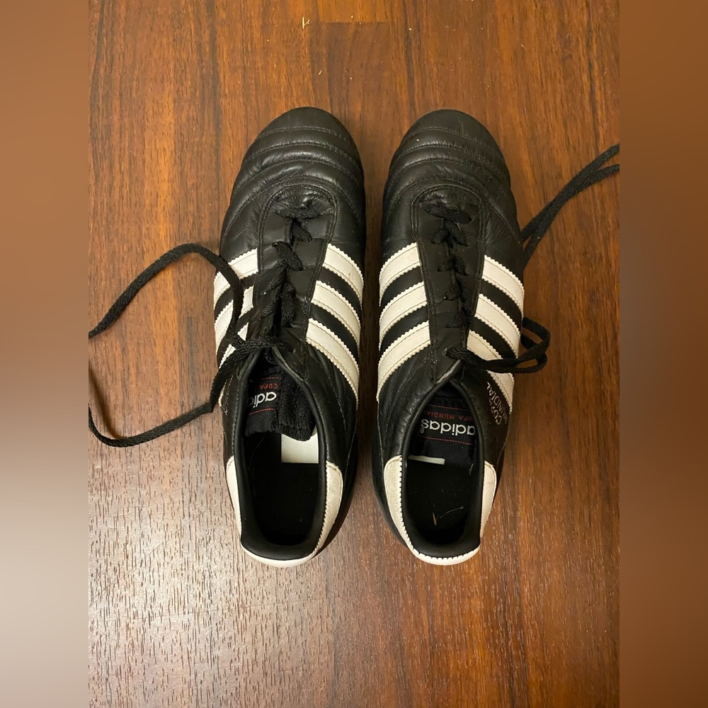 Adida’s Copa Mundial Real Leather Cleats. M’s Size 6.